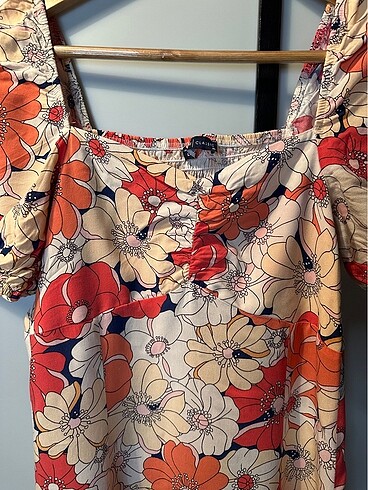 Çiçekli Orta Boy Elbise - Görsel 2