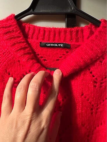 Kırmızı yün kazak - Görsel 3