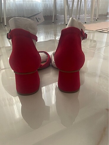 36 Beden Kısa topuk stiletto