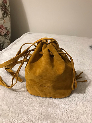 Zara Hardal rengi süet askılı-çapraz çanta