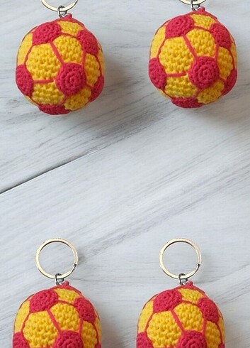  Amigurumi taraftar topu anahtarlık 