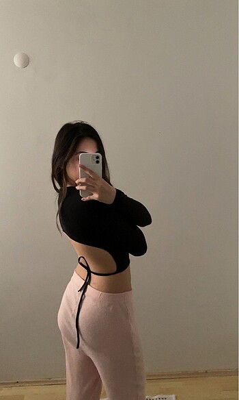 Sırt dekolteli crop