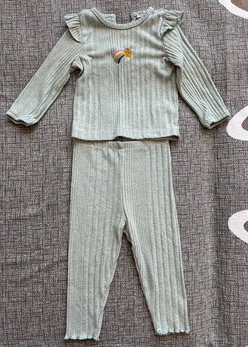 Yeşil Örgü Bebek Kız Takımı Uzun Kollu