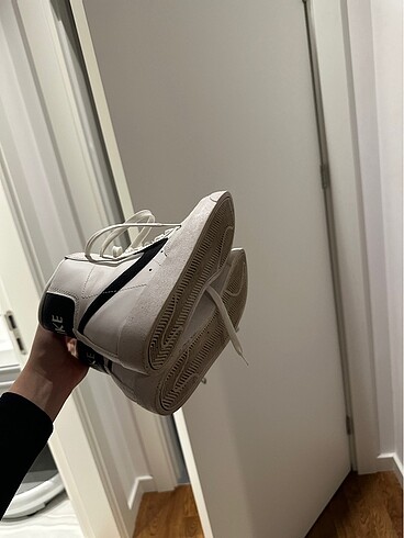 37,5 Beden beyaz Renk Nike blazer