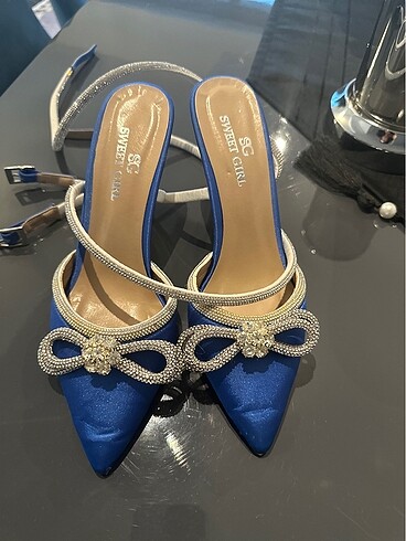 Saks mavi stiletto