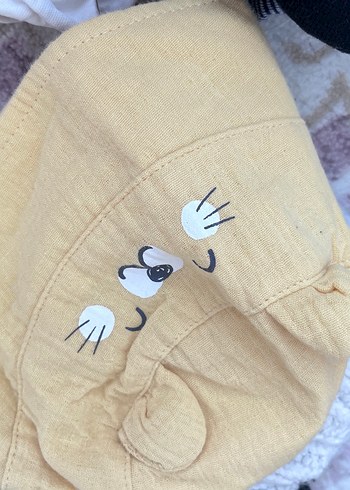 Sarı Nakışlı Fırfırlı Bohem Kedi Kıyafeti - Görsel 2