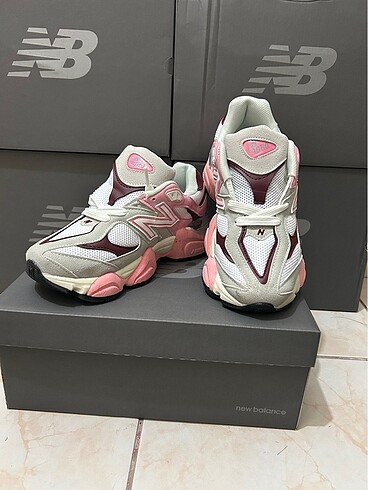 Kadın New Balance 9060 Sneaker Pembe İthal A Kalite