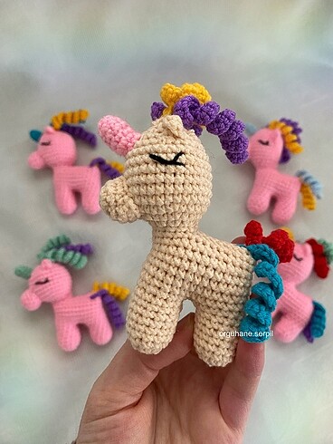 Unicorn oyuncak amigurumi