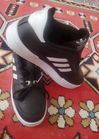Adidas Siyah Beyaz erkek Spor Ayakkabı