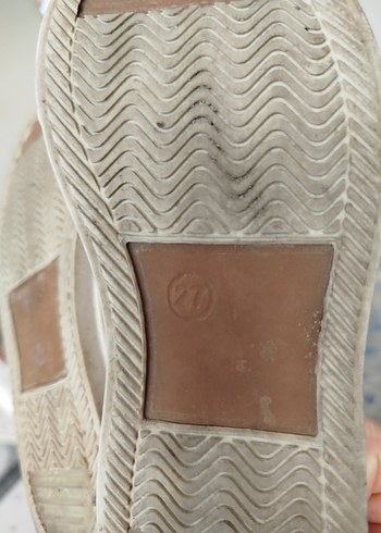 Kız Çocuk Bej Cırtcırtlı Spor Ayakkabı - Görsel 6