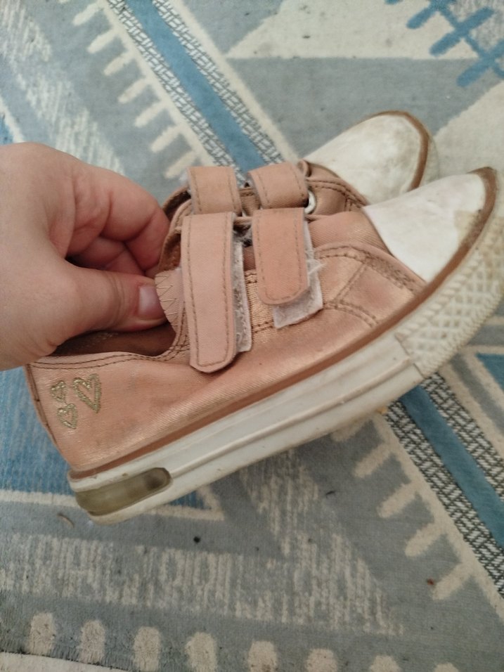 Kız Çocuk Bej Cırtcırtlı Spor Ayakkabı - Görsel 5