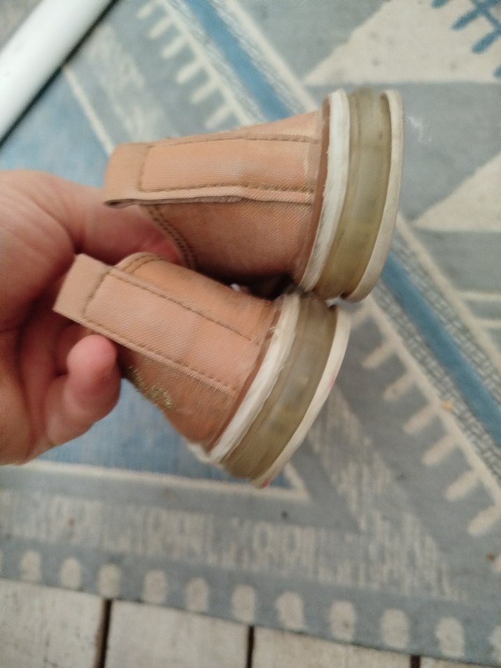 Kız Çocuk Bej Cırtcırtlı Spor Ayakkabı - Görsel 4