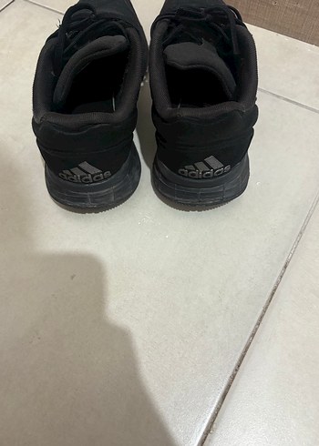 38,5 Beden Adidas spor ayakkabı