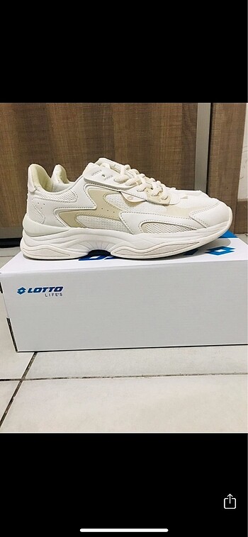 Lotto Sıfırdan farksız ayakkabı
