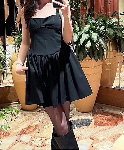 Zara Elbise