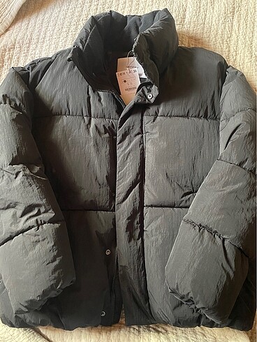 Bershka siyah şişme mont