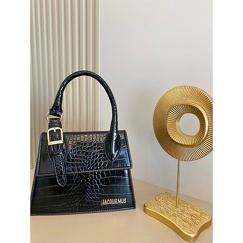Jacquemus Jacquemus Mini Tek sap Siyah ve Kahve krem mevcut