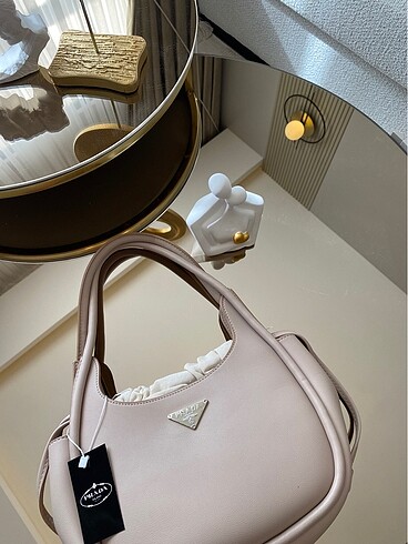 Prada toz torbalı Krem A+ Kalite