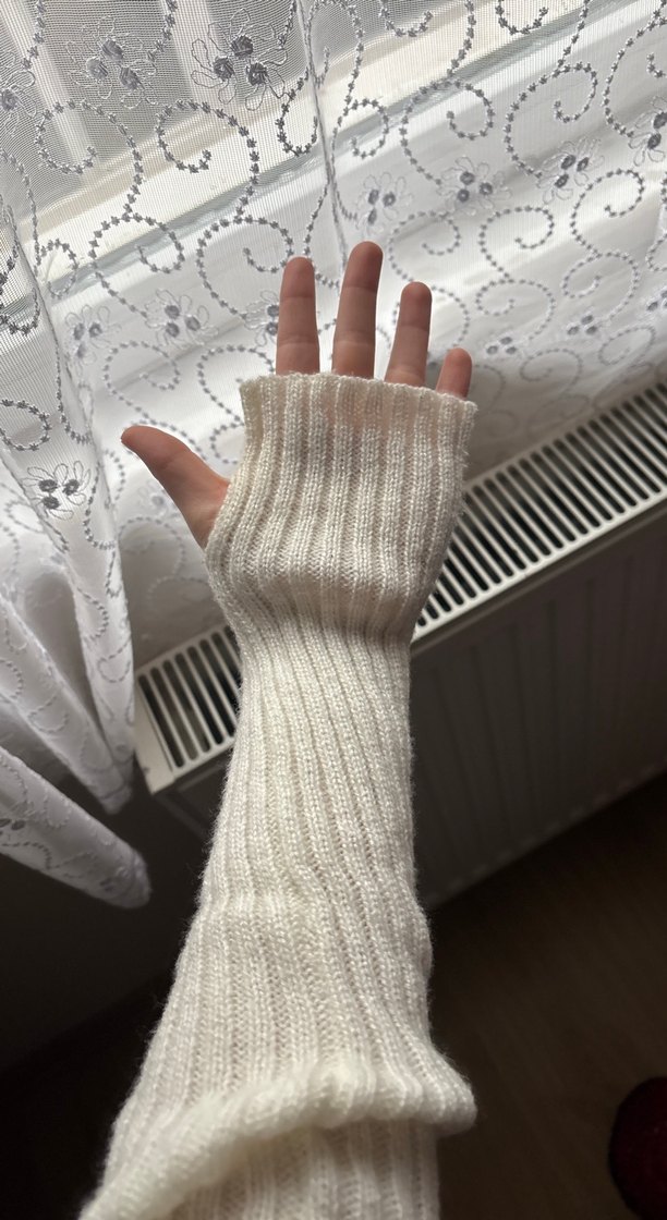 Beyaz Örgü Kadın Eldiveni - Görsel 3