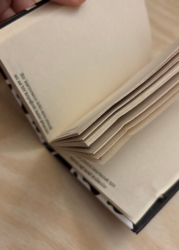 Siyah Desenli Elastik Bantlı Defter - Görsel 2