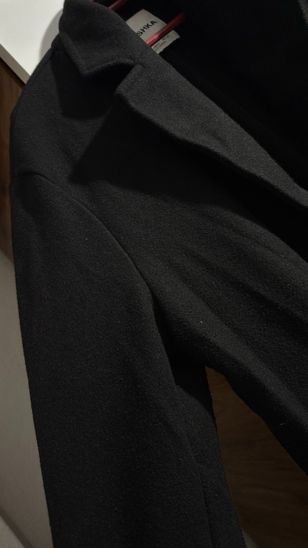 Siyah Uzun Kaban - Görsel 2