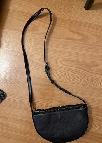 Pull and bear zımbalı Siyah Deri Omuz Çantası - Görsel 2