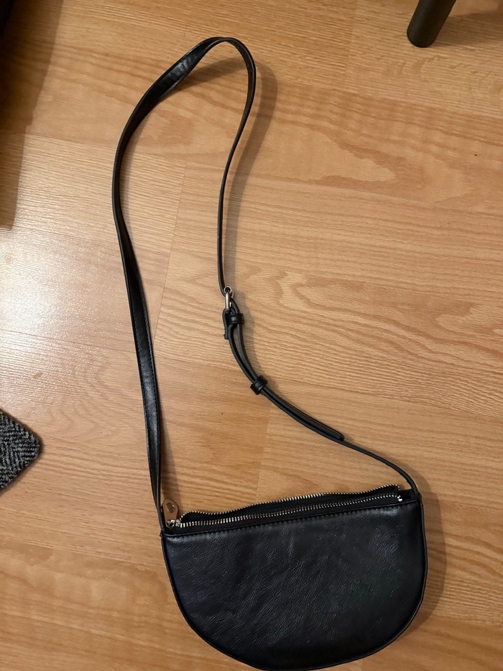 Pull and bear zımbalı Siyah Deri Omuz Çantası - Görsel 2