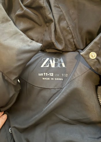 Zara kids 11-12 yaş Siyah Kadın Kışlık Mont - Görsel 2