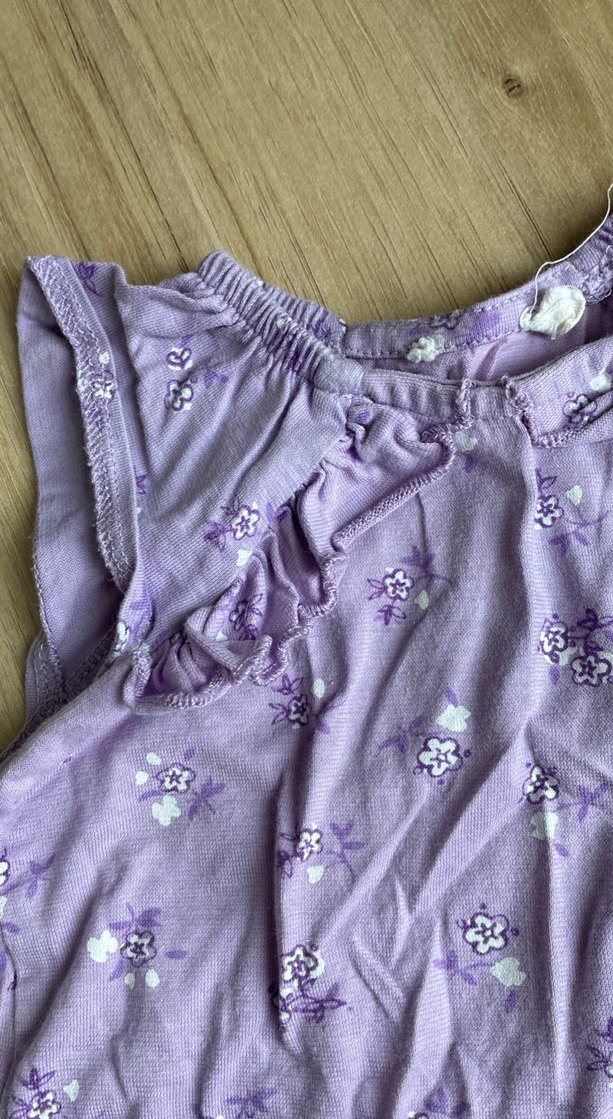 Kız Çocuk Mor V Yaka Fırfırlı Tişört - Görsel 2