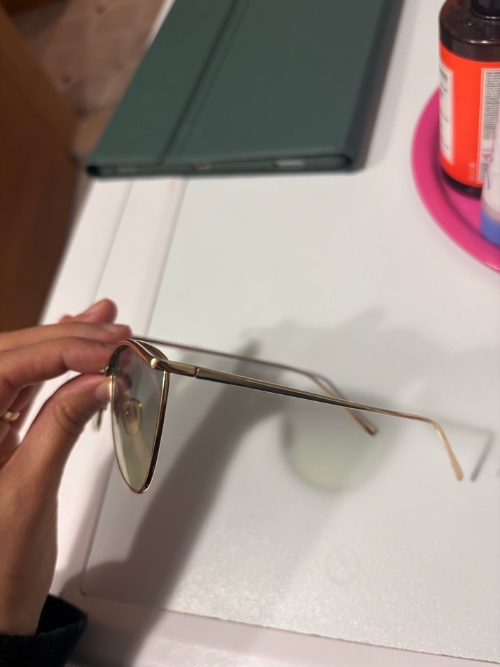 Klasik Bej Şeffaf Kadın Gözlüğü - Görsel 2