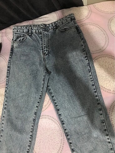 Acık mavi jeans