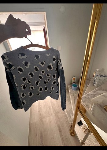 Bershka Gri Bağlama Desenli Triko ve Denim Kollu Kadın Kazak