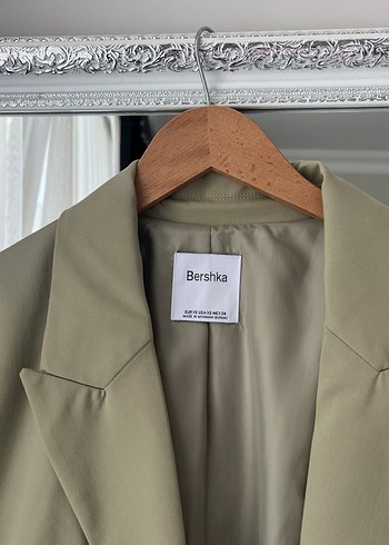 Bershka Düğmeli Kadın Blazer