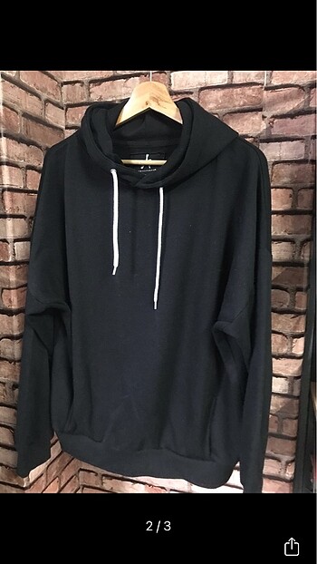 Atmosphere Siyah kapüşonlu sweatshirt