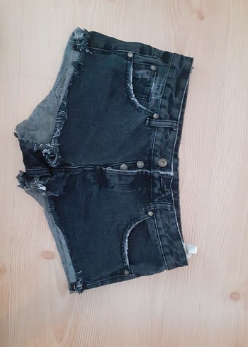 Düğmeli Siyah Mini Denim Şort