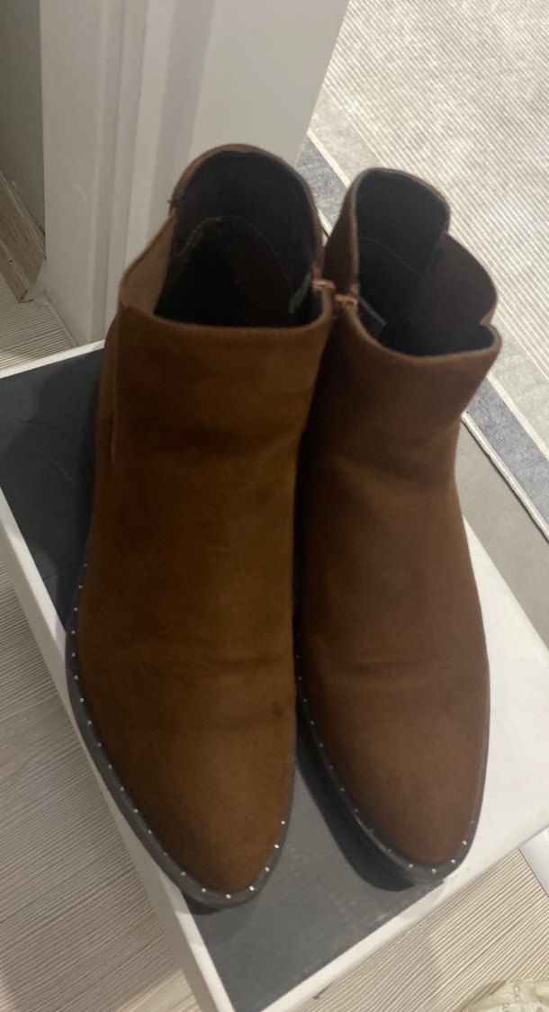 Kahverengi Süet Topuklu Kadın Bot - Görsel 2