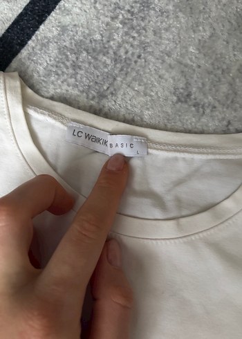 Beyaz Kadın İnce Tişört - Görsel 2