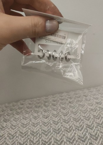 Gri Baskılı Minimalist Midi Küpe