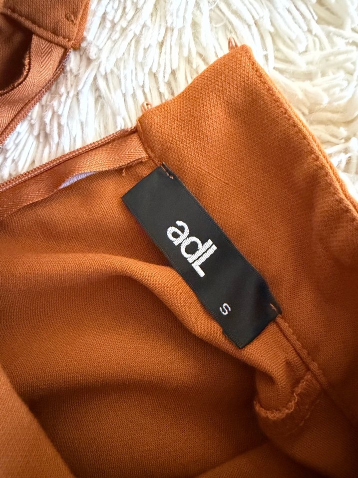 ADL Elbise - Görsel 3