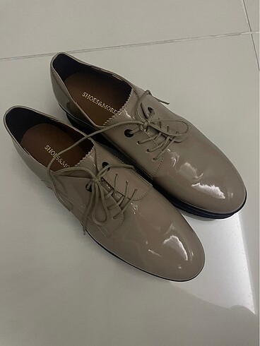 Shoes & More Parlak vizon rengi ayakkabı