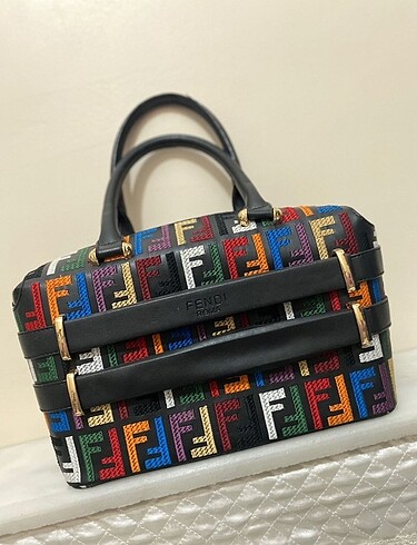 FENDİ ÇANTA