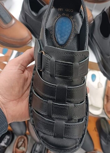 40 Beden İçi dışı hakiki deri erkek sandalet YENİ ETİKETLİ