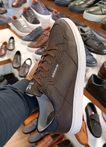İçi dışı  hakiki deri adidsspor ayakkabı - Görsel 4