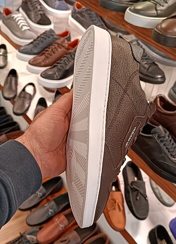 İçi dışı  hakiki deri adidsspor ayakkabı - Görsel 7