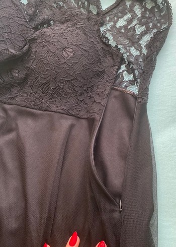 Dantel Detaylı Siyah abiye elbise - Görsel 3