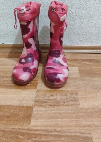 kız çocuk bot - Görsel 2