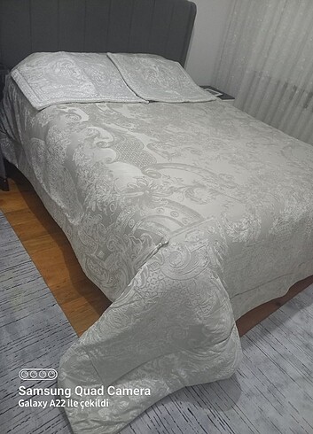 Karaca home yatak örtüsü 