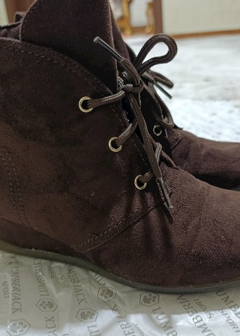 Kahverengi Süet Kadın Dolgu Topuk Bot POLARİS - Görsel 3