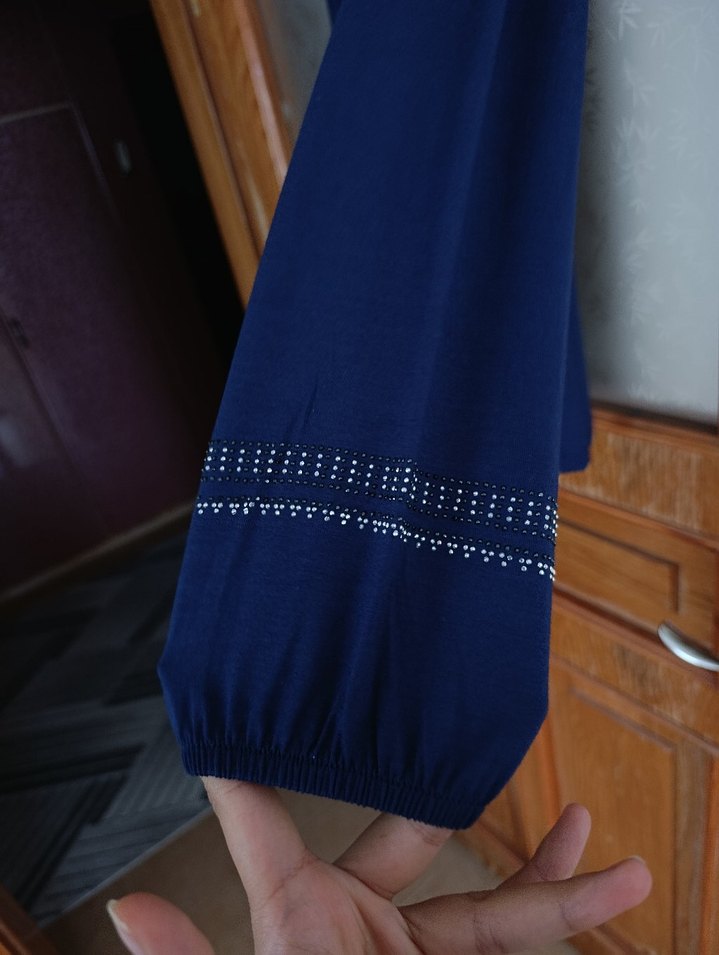 tas  Detaylı Lacivert Kadın Bluz - Görsel 3