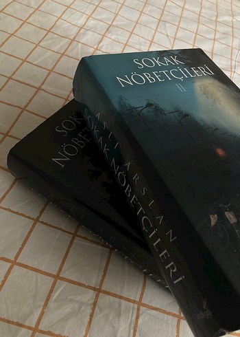 Sokak Nöbetçileri Roman Serisi